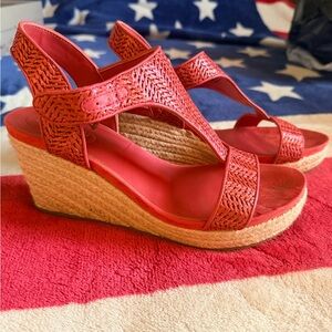 Reaction Kenneth Cole Red Woven Wedge Sandals
